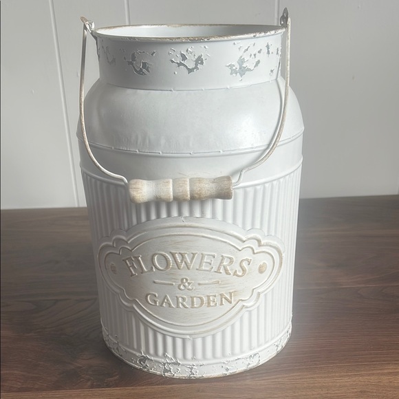 White Rustic Flower Canister - Picture 3 of 6